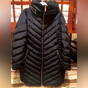 Michael Kors Navy Blue winter coat in size XL. Warm yet very light weight.